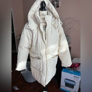 New Zara coat. Size L